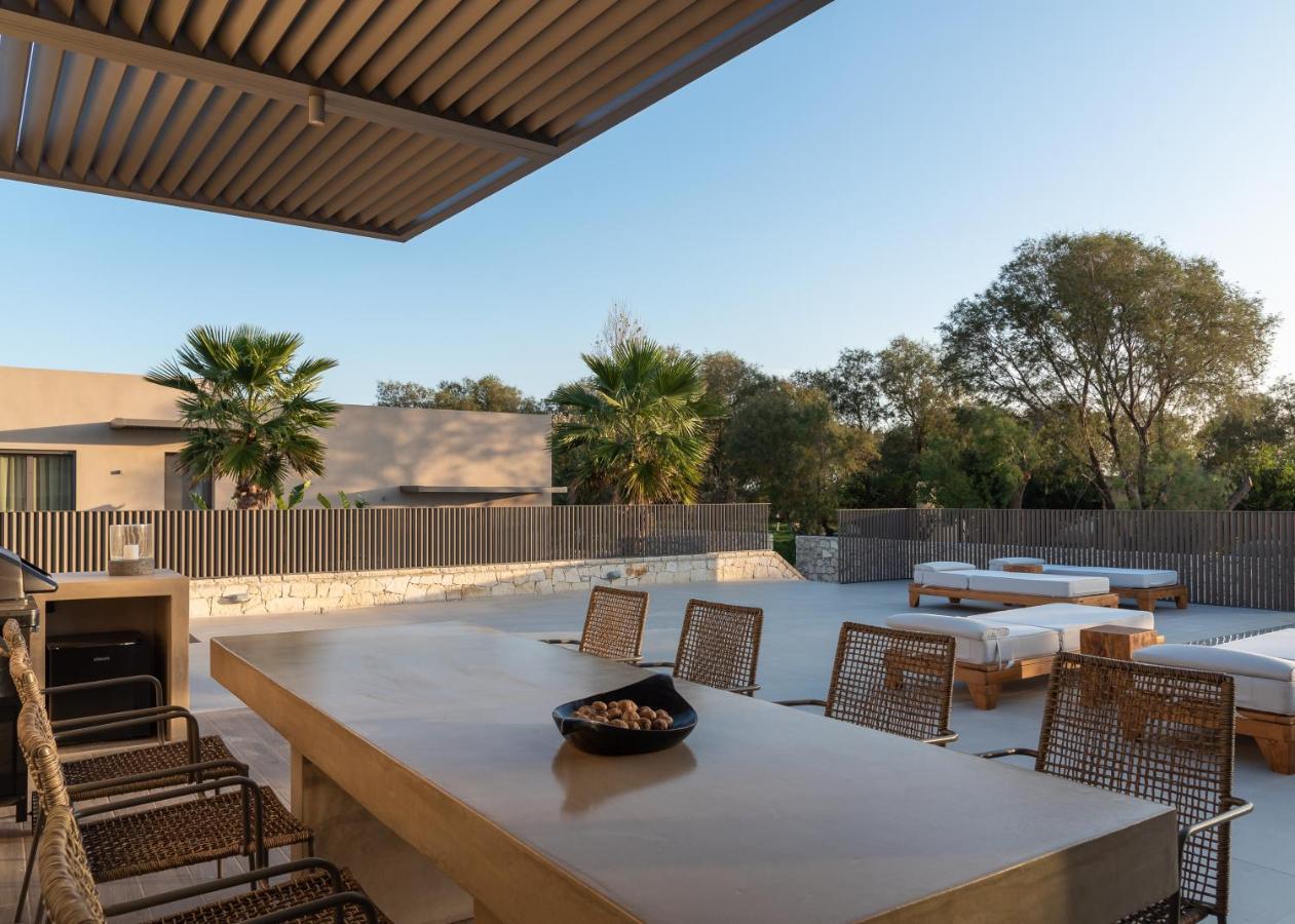 Athina Luxury Villa, With Pool & Walk To The Beach, By Thinkvilla Chania  Exterior foto
